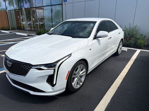 Used 2023 Cadillac CT4 Luxury RWD image 5