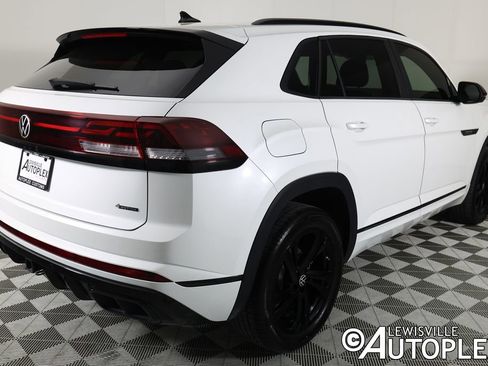 Used 2025 Volkswagen Atlas Cross Sport SEL R-Line AWD/4WD image 5