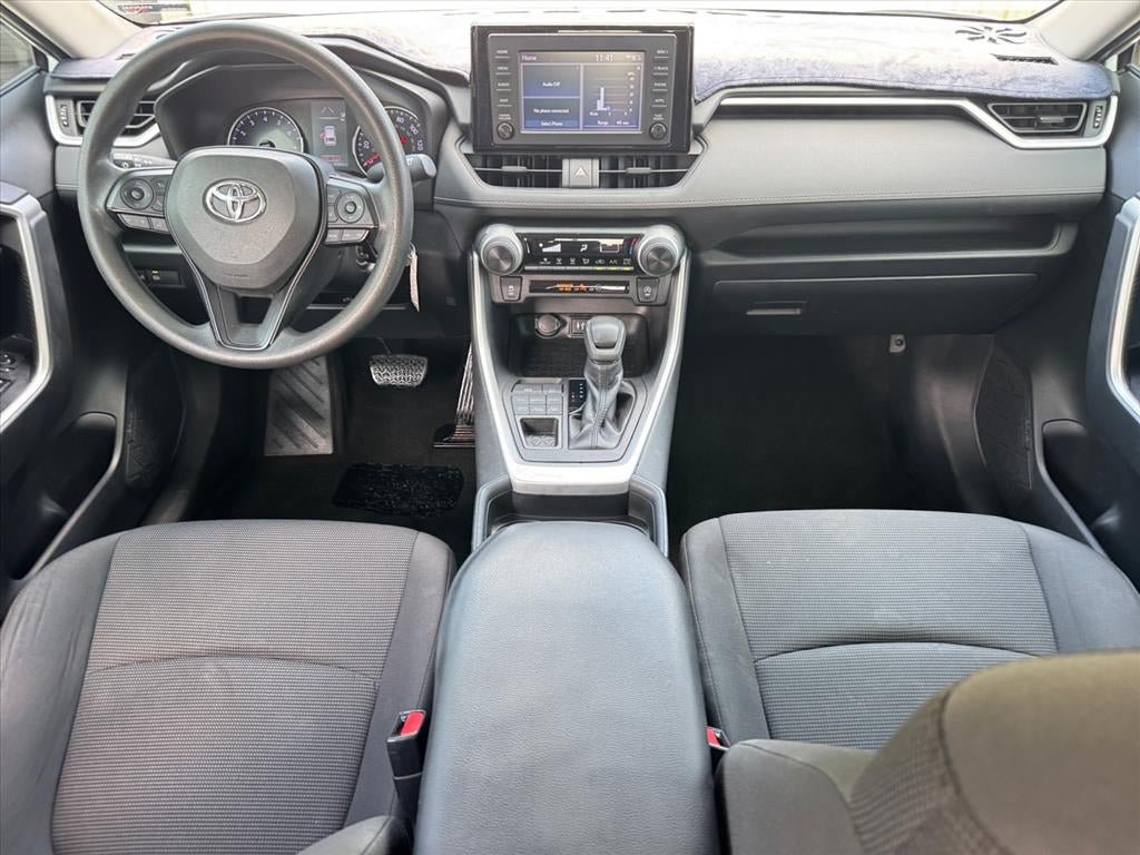 Used 2019 Toyota RAV4 LE AWD/4WD image 12