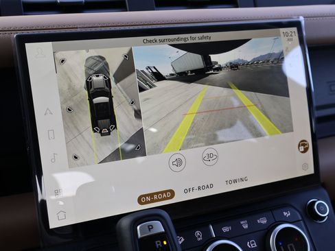 New 2026 Land Rover Defender 110 X-Dynamic SE image 13