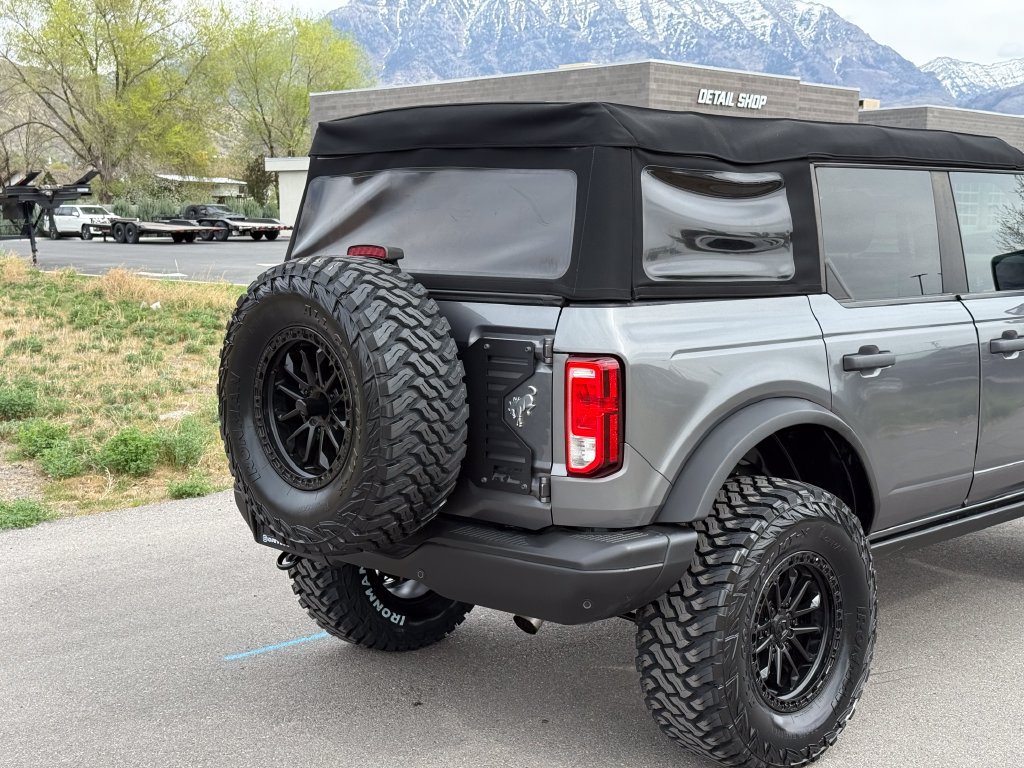 Used 2023 Ford Bronco Black Diamond AWD/4WD image 10