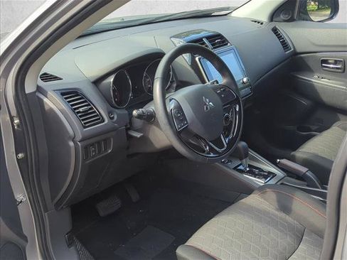 Used 2025 Mitsubishi Outlander Sport AWD image 11