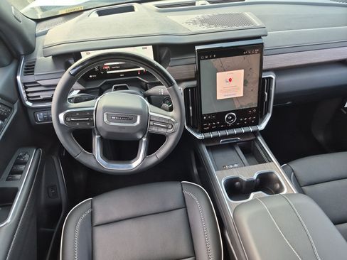 New 2026 GMC Acadia Denali w/ Super Cruise Package FWD image 22