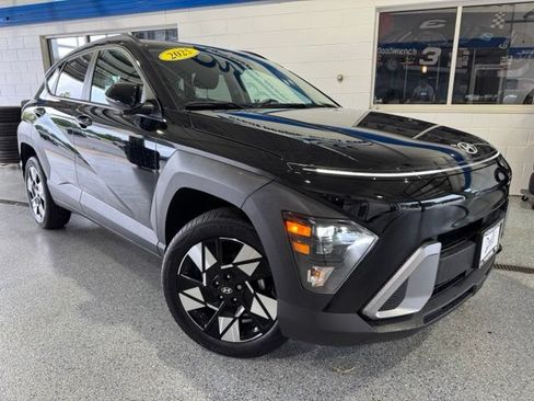 Used 2025 Hyundai Kona SEL AWD/4WD image 2