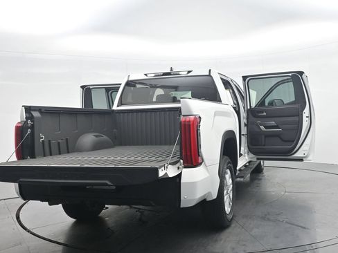 Used 2024 Toyota Tundra SR5 w/ SR5 Premium Package AWD/4WD image 43