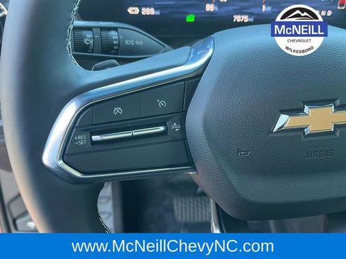 Used 2024 Chevrolet Blazer EV LT image 26