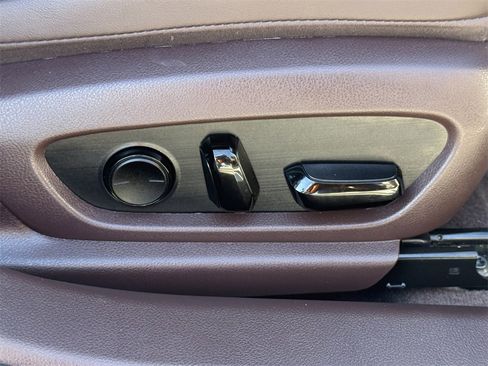 Used 2021 Lexus ES 300h Ultra Luxury w/ Accessory Package 2 image 30