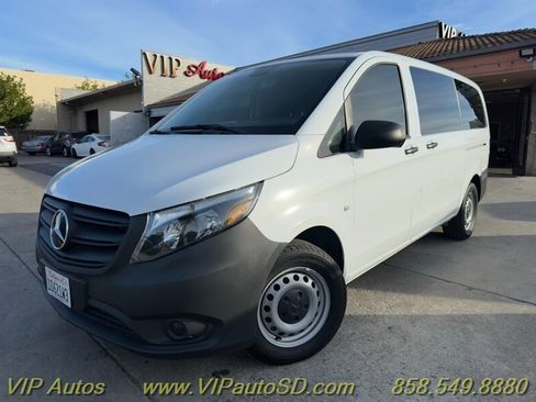 Used 2023 Mercedes-Benz Metris Passenger image 1