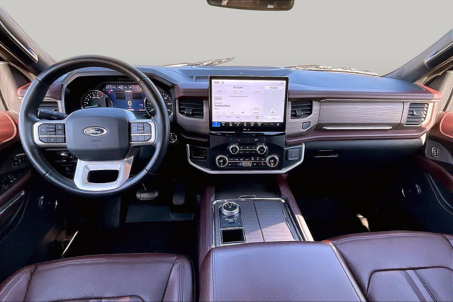 Used 2022 Ford Expedition Limited RWD image 15
