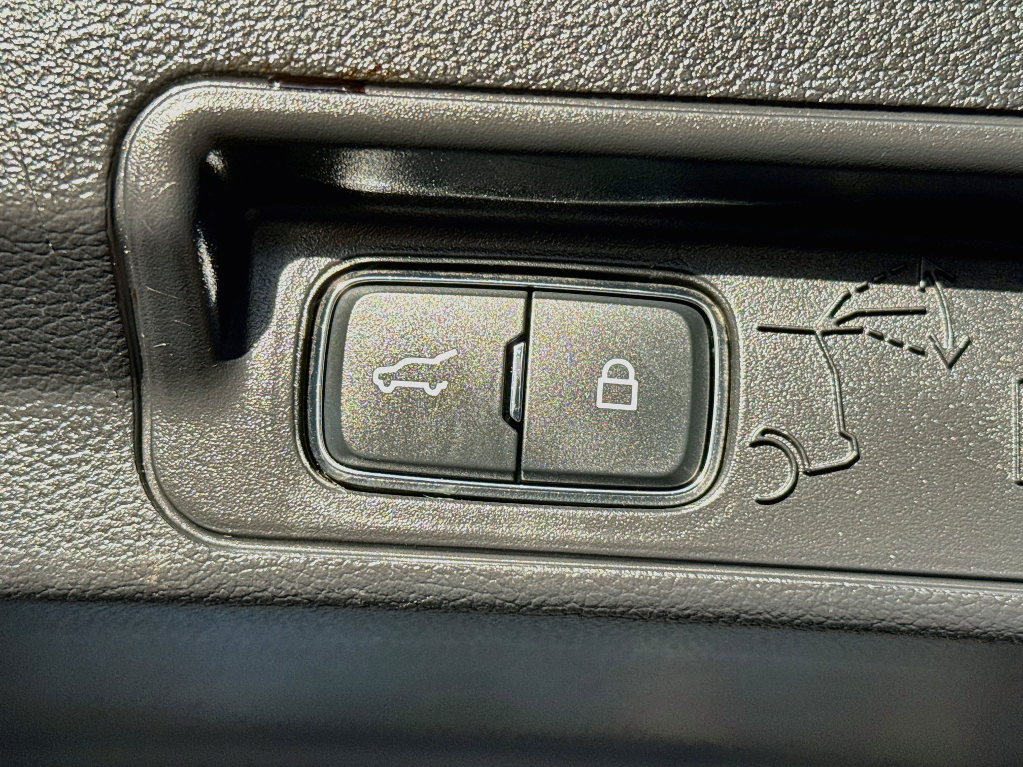 Used 2025 Ford Explorer ST-Line AWD/4WD image 32