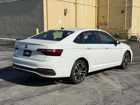 Used 2024 Volkswagen Jetta Sport FWD image 7