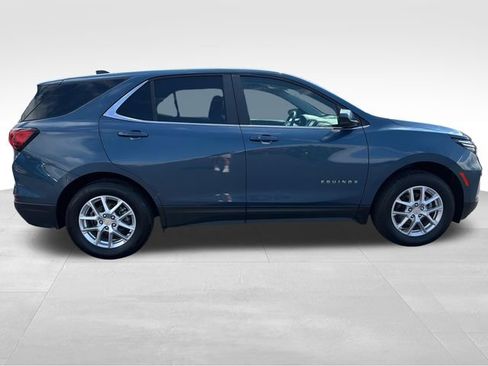 Used 2024 Chevrolet Equinox LT AWD/4WD image 8