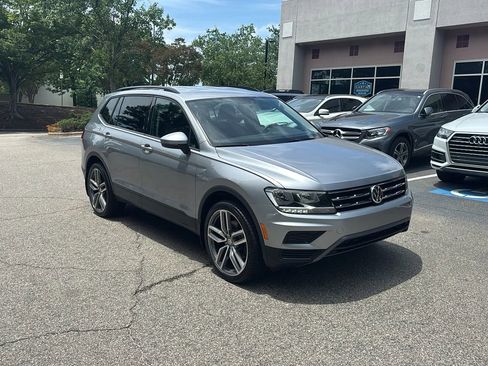 Used 2020 Volkswagen Tiguan S FWD image 3
