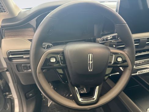 Used 2024 Lincoln Corsair Reserve w/ Equipment Group 201A AWD/4WD image 12