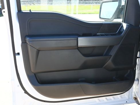 Used 2024 Ford F150 XLT w/ Mobile Office Package image 8