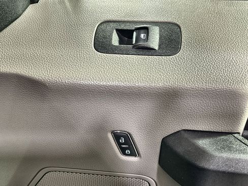 Used 2018 Ford F150 XL w/ Equipment Group 101A Mid image 32