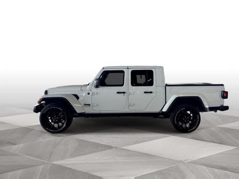 Used 2025 Jeep Gladiator Sport AWD/4WD image 5