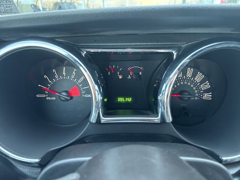 Used 2005 Ford Mustang GT image 24