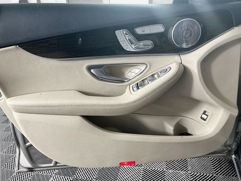 Used 2021 Mercedes-Benz C 300 4MATIC Sedan image 15