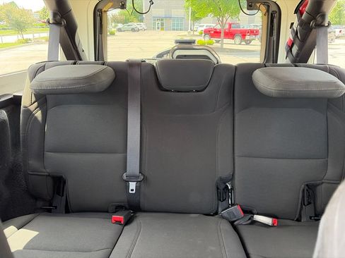 Used 2021 Jeep Wrangler Unlimited Sport AWD/4WD image 33