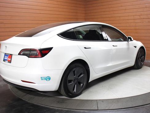Used 2023 Tesla Model 3 Standard Range image 7