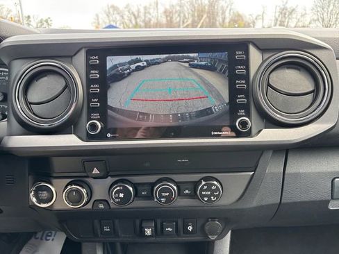 Used 2020 Toyota Tacoma TRD Sport image 20