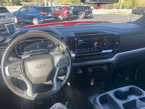 Used 2022 Chevrolet Silverado 1500 RST image 14