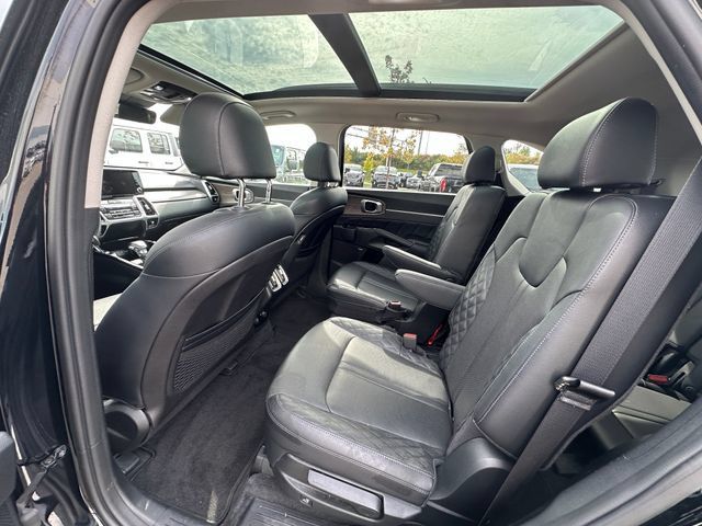 Used 2021 Kia Sorento SX Prestige AWD/4WD image 18