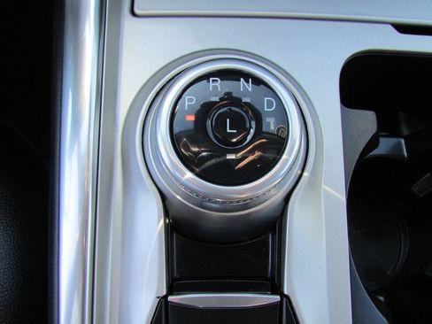 Used 2023 Ford Explorer Limited image 25