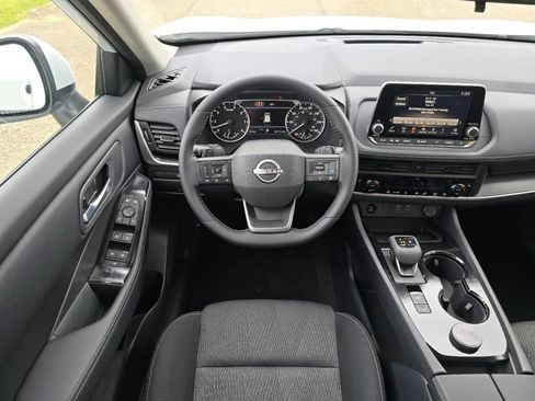 New 2026 Nissan Rogue SV w/ Cold Weather Package AWD/4WD image 13