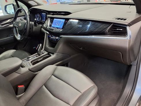 Certified 2023 Cadillac XT6 Premium Luxury w/ Technology Package image 9