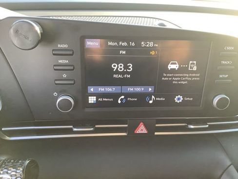 Certified 2025 Hyundai Elantra SE w/ Cargo Package image 21