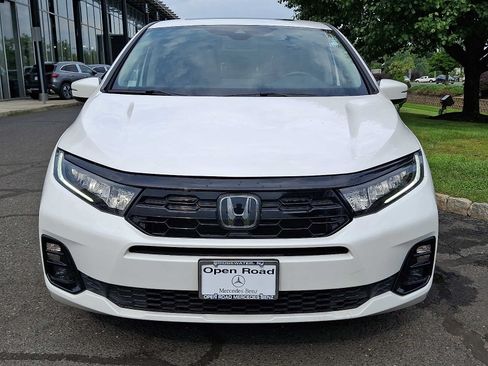 Used 2025 Honda Odyssey Elite image 2