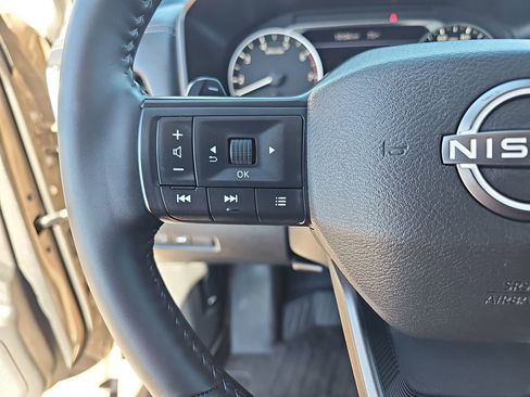 Certified 2025 Nissan Rogue SV w/ SV Premium Package image 17