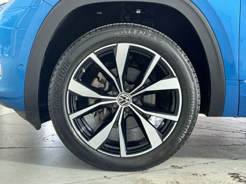 Used 2024 Volkswagen Atlas Cross Sport SEL Premium R-Line AWD/4WD image 13