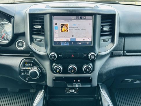 Used 2022 RAM 1500 Big Horn AWD/4WD image 16
