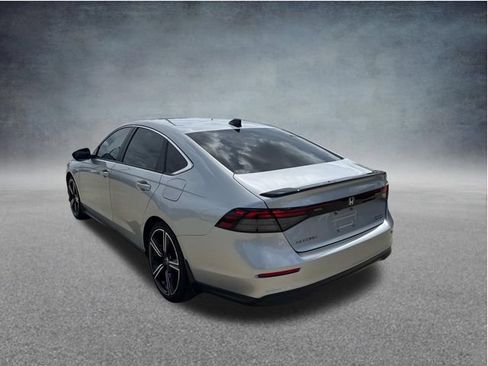 Used 2024 Honda Accord Sport image 6