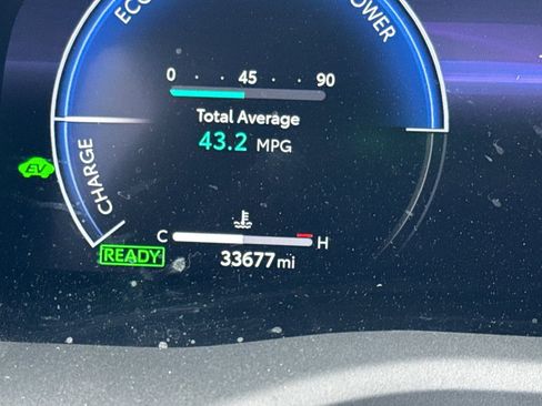 Used 2025 Toyota Camry XSE image 3