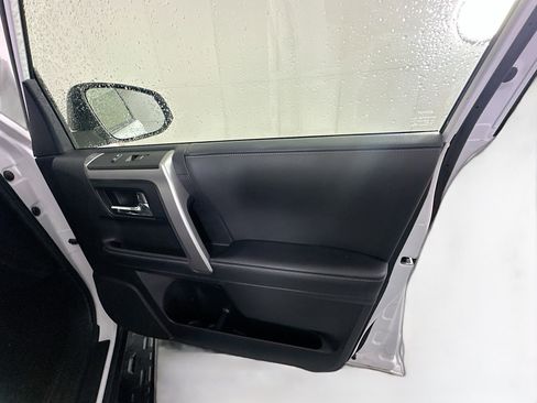 Used 2024 Toyota 4Runner SR5 image 30