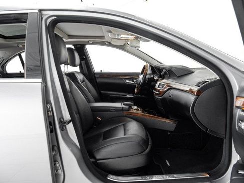 Used 2013 Mercedes-Benz S 550 4MATIC image 41