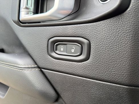 Used 2021 Jeep Gladiator Overland w/ Trailer Tow Package image 65