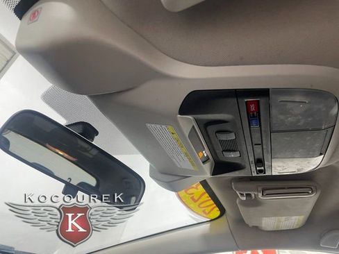 Used 2023 Subaru Crosstrek 2.0i Premium image 18