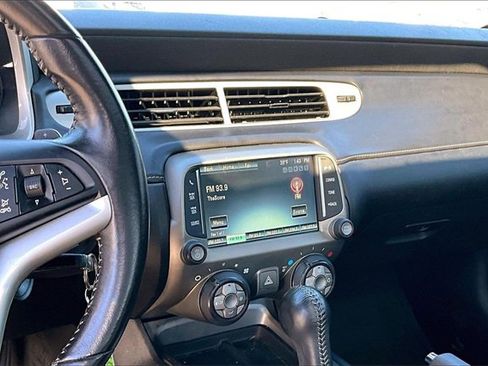 Used 2015 Chevrolet Camaro LT image 7