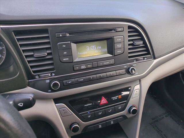 Used 2018 Hyundai Elantra SE FWD image 14