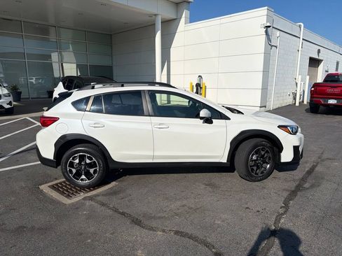 Used 2019 Subaru Crosstrek 2.0i Premium AWD/4WD image 2