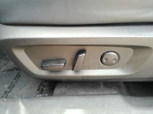 Used 2025 Mitsubishi Outlander SE FWD image 15