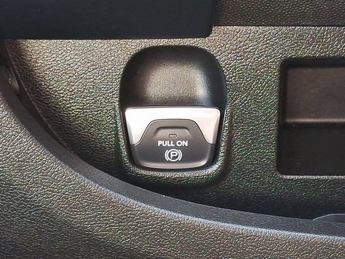 Used 2025 RAM ProMaster 2500 w/ Convenience Group FWD image 25
