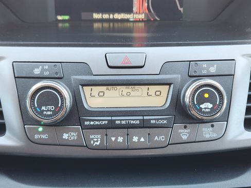 Used 2015 Honda Odyssey Touring Elite image 18