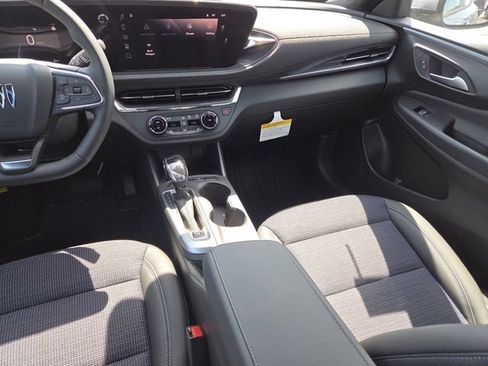 New 2026 Buick Envista Preferred FWD image 31