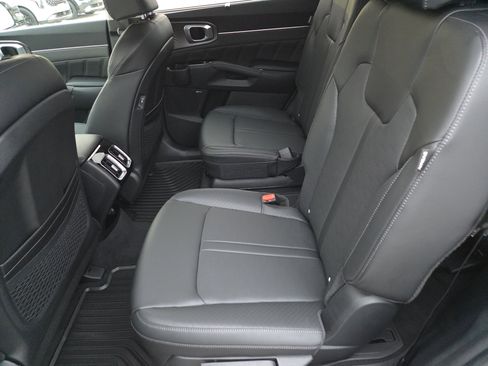 New 2026 Kia Sorento SX image 7
